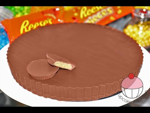 You Can Bring This Giant 3.4-Pound Reese’s Peanut Butter Cup “Pie” To Thanksgiving This Year–Just 7,680 Calories